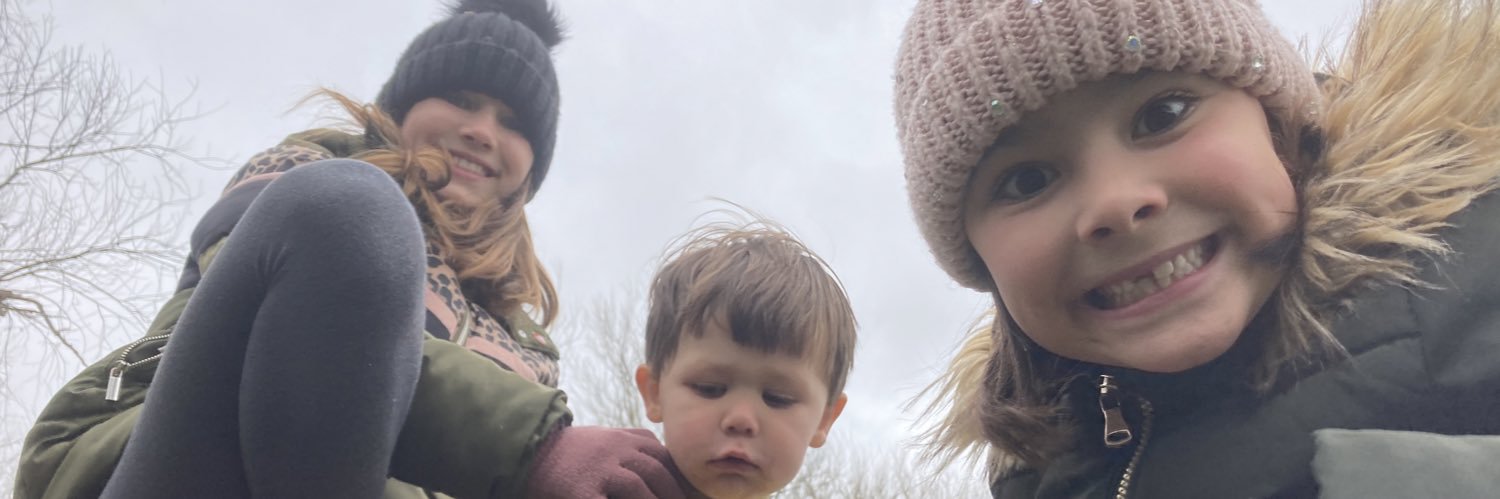 fezheadred's profile banner image