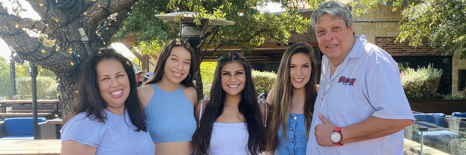 stephanietrevv's profile banner image