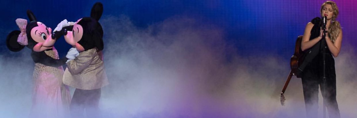 TweetPhoebeKaye's profile banner image