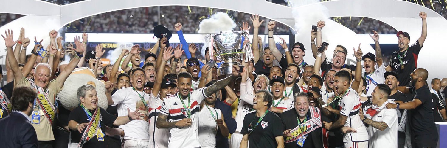 _lima_ines's profile banner image
