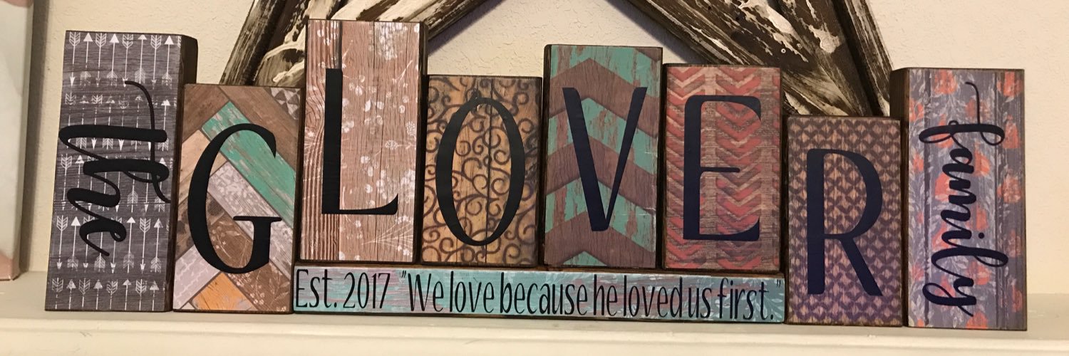 mrsglover17's profile banner image