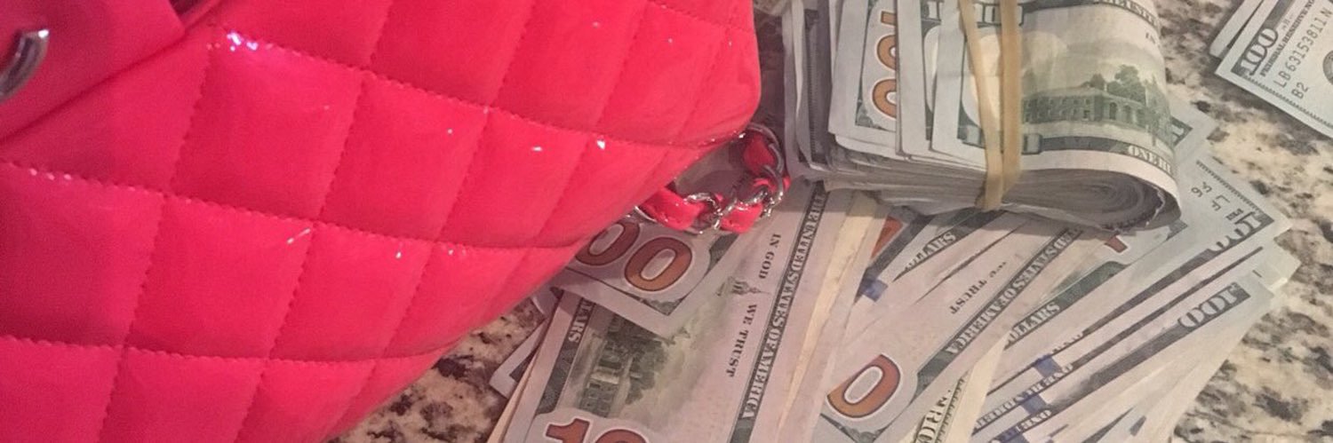 A L E X V N D R A 🍒 banner