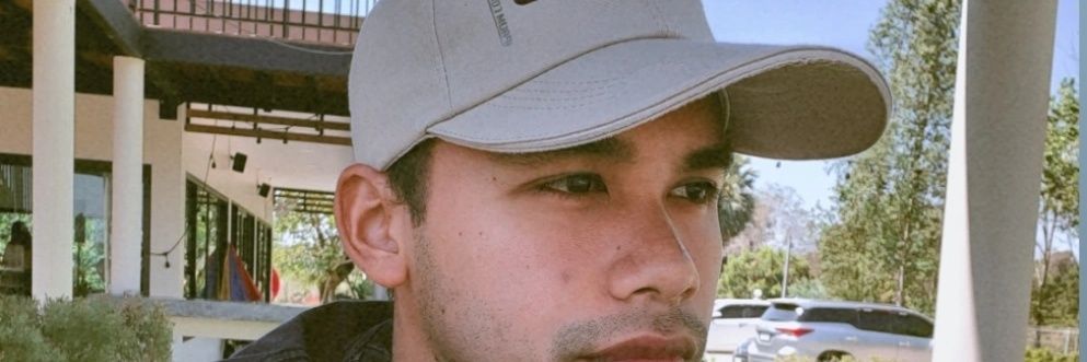 toeyit11's profile banner image