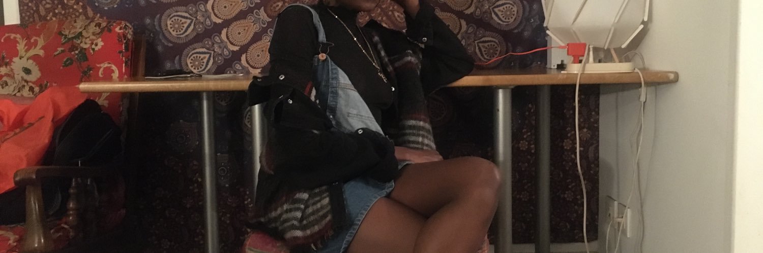 essieemka's profile banner image