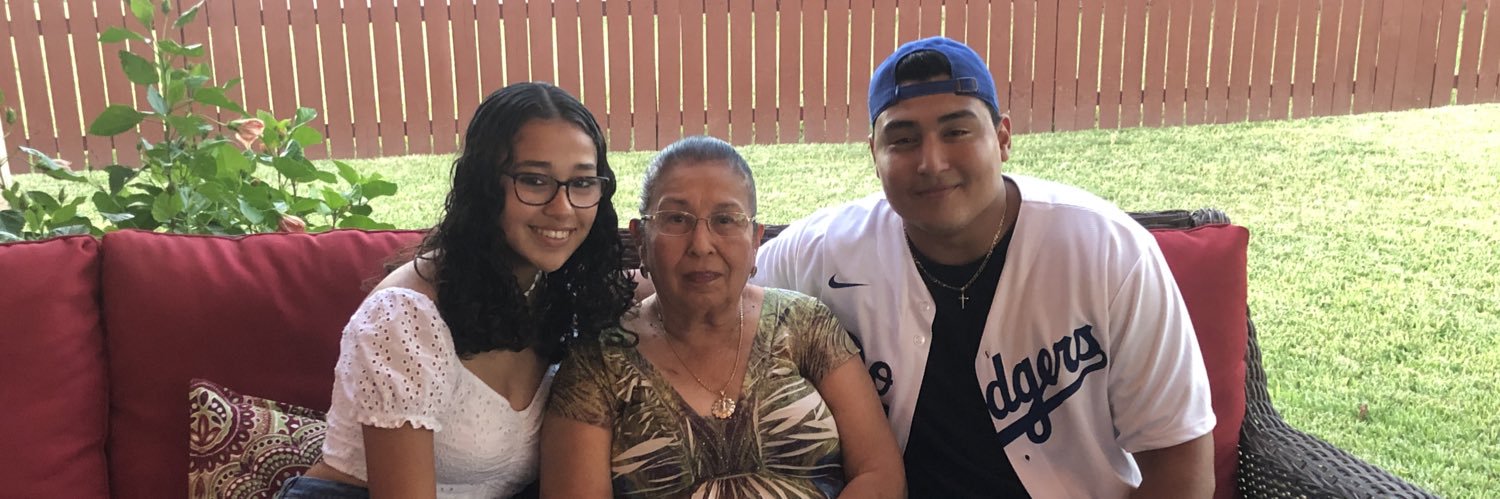 Izeta33's profile banner image