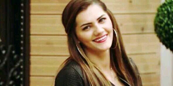 raya_usmanova's profile banner image
