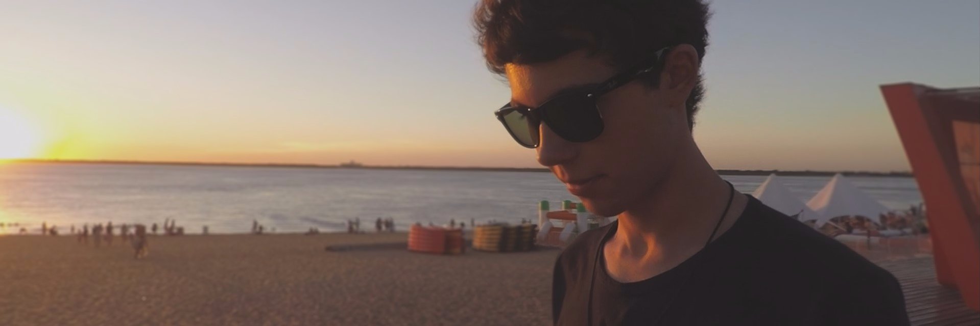 AdrianVeppo's profile banner image
