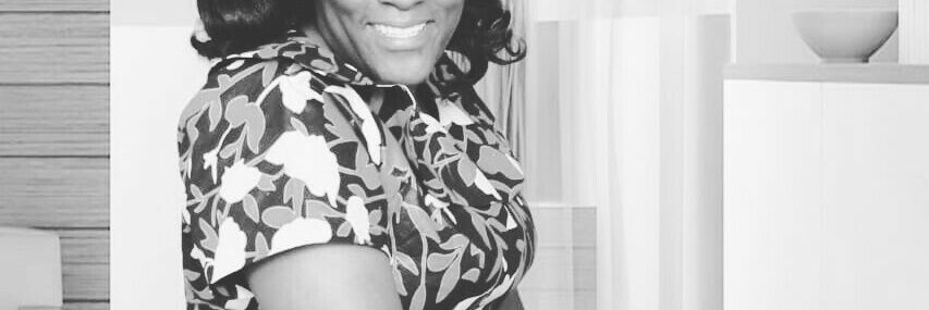 mideva_esther's profile banner image
