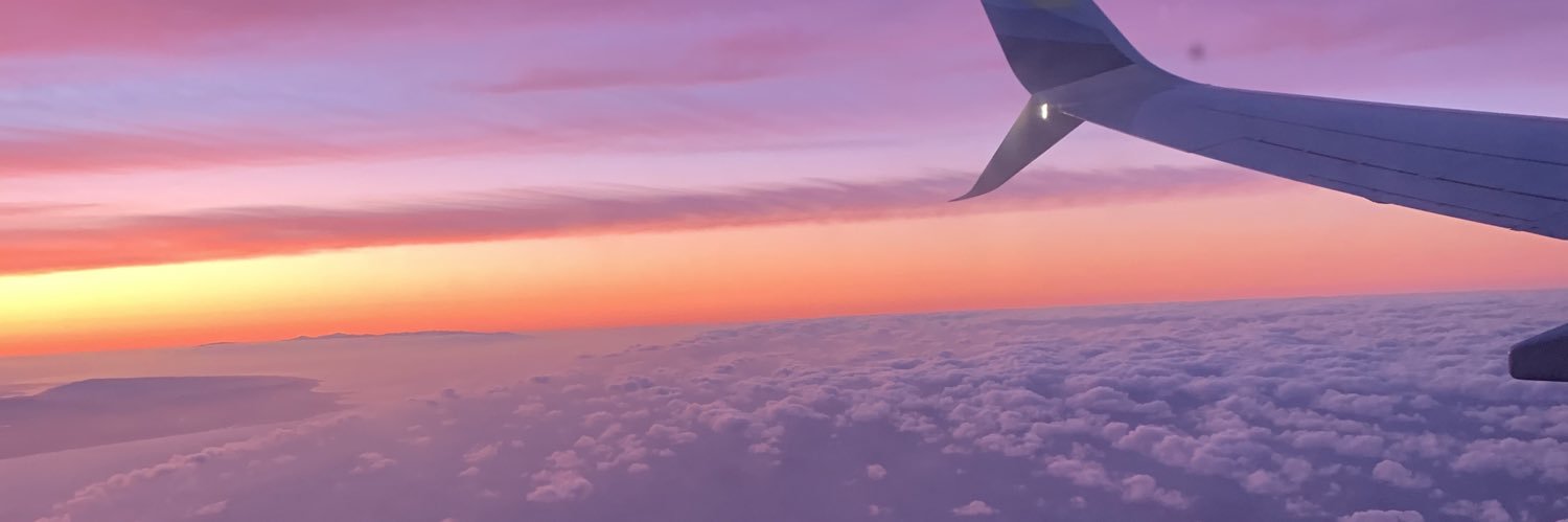 MeeeuhLo's profile banner image