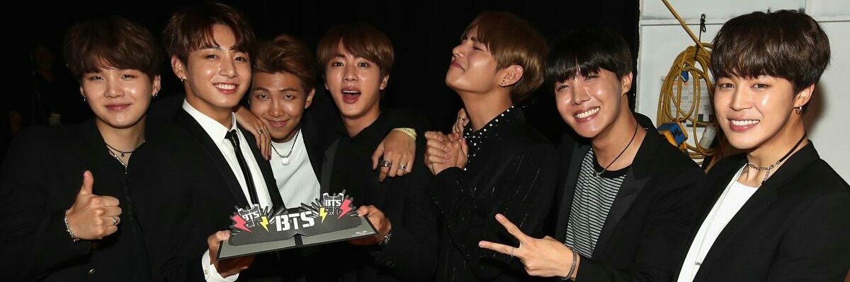 Vhopeforever's profile banner image