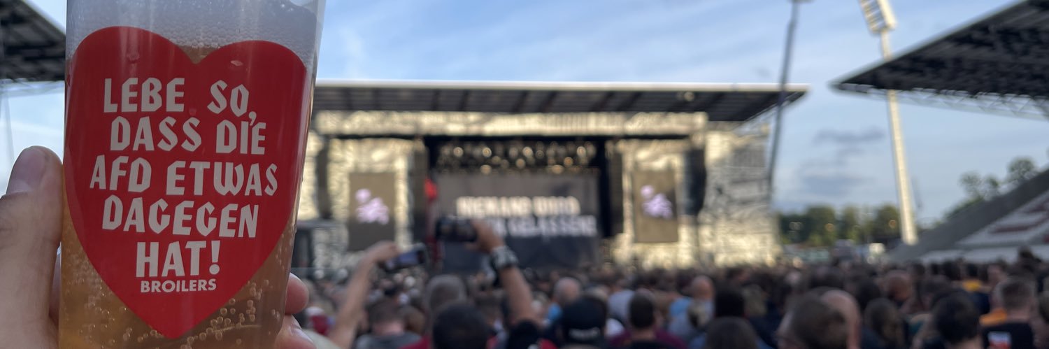milan. 💜🖤📯 banner