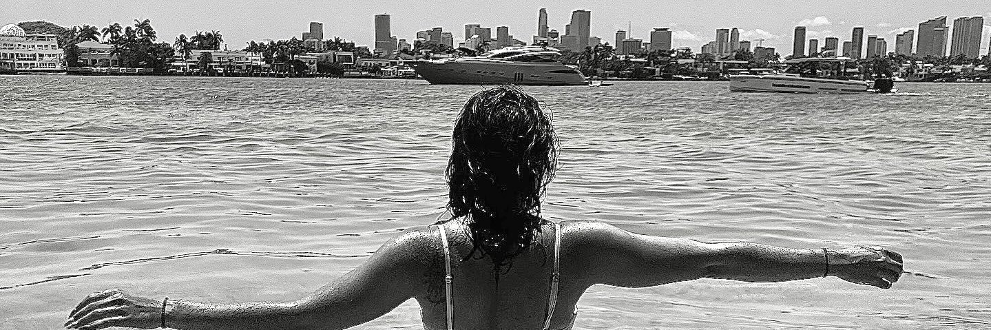 Danicathomas9's profile banner image