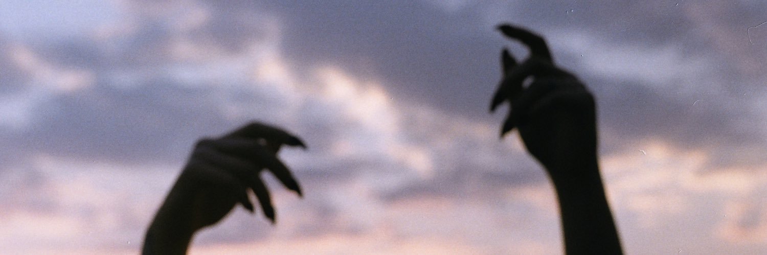moyvaone's profile banner image