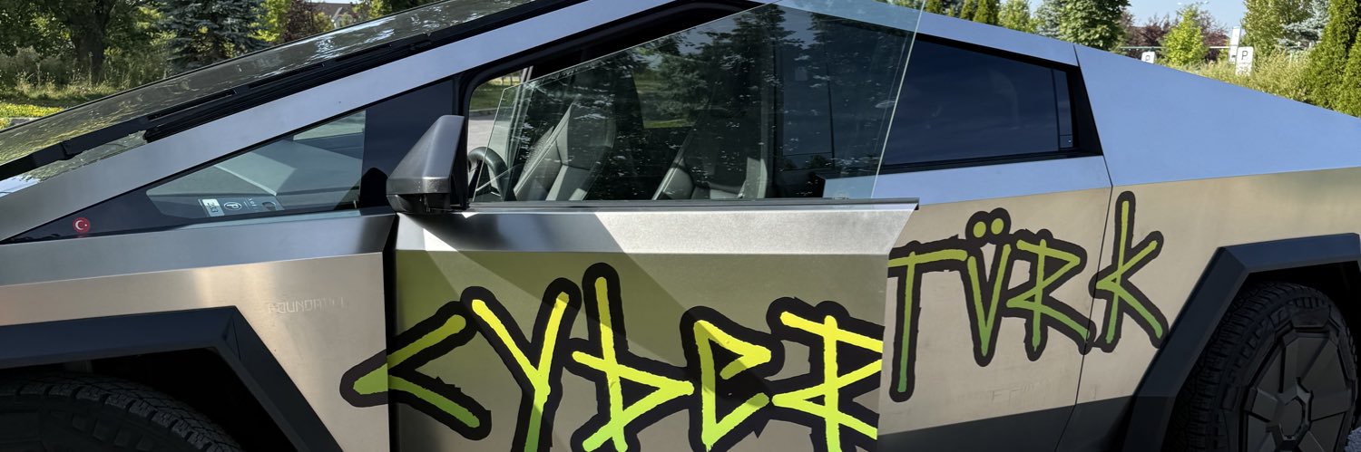 yucaismail's profile banner image