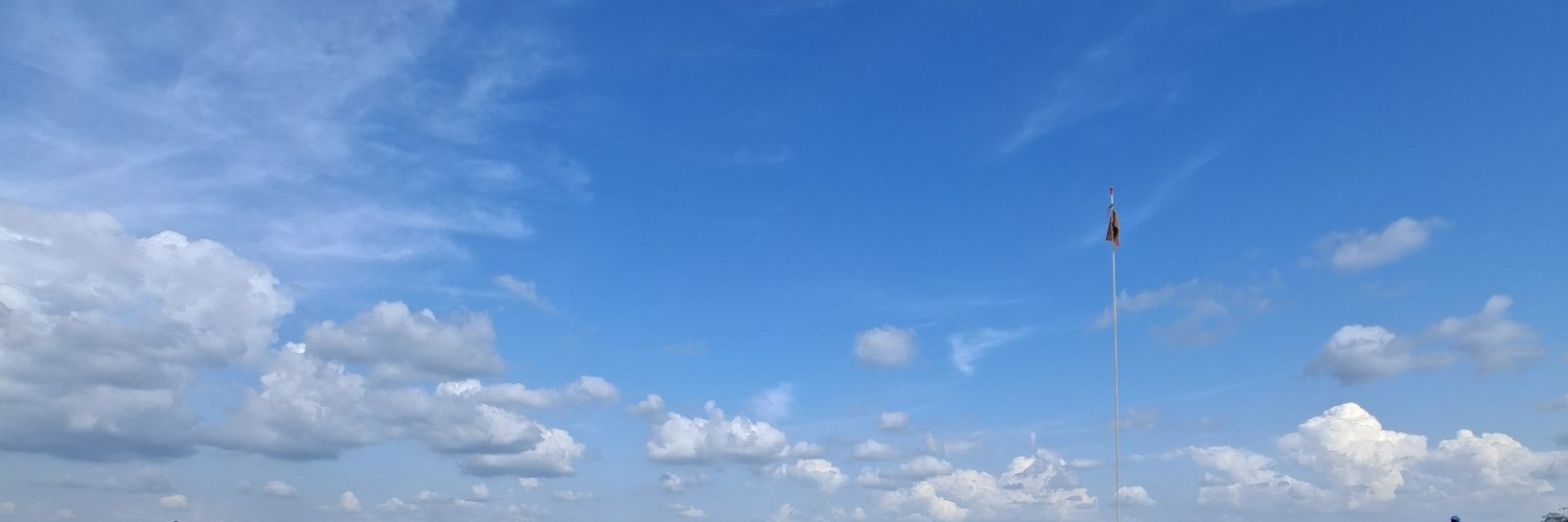 WLuhung's profile banner image