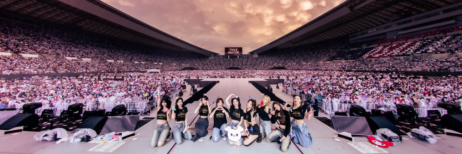 _peachyyeon's profile banner image