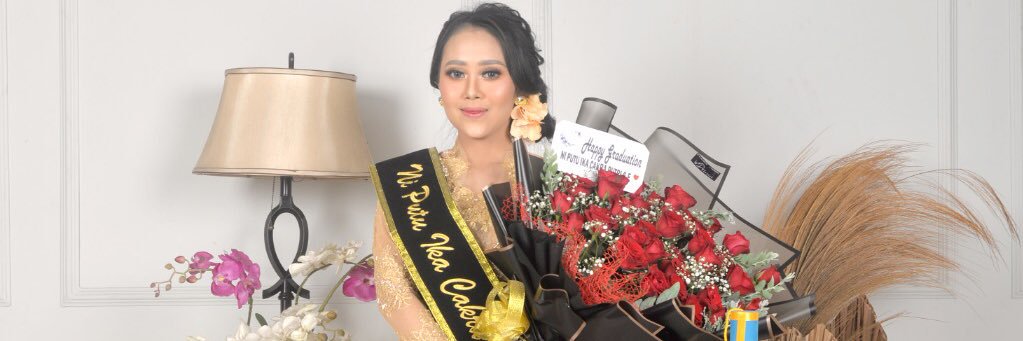 ikacakraputri's profile banner image