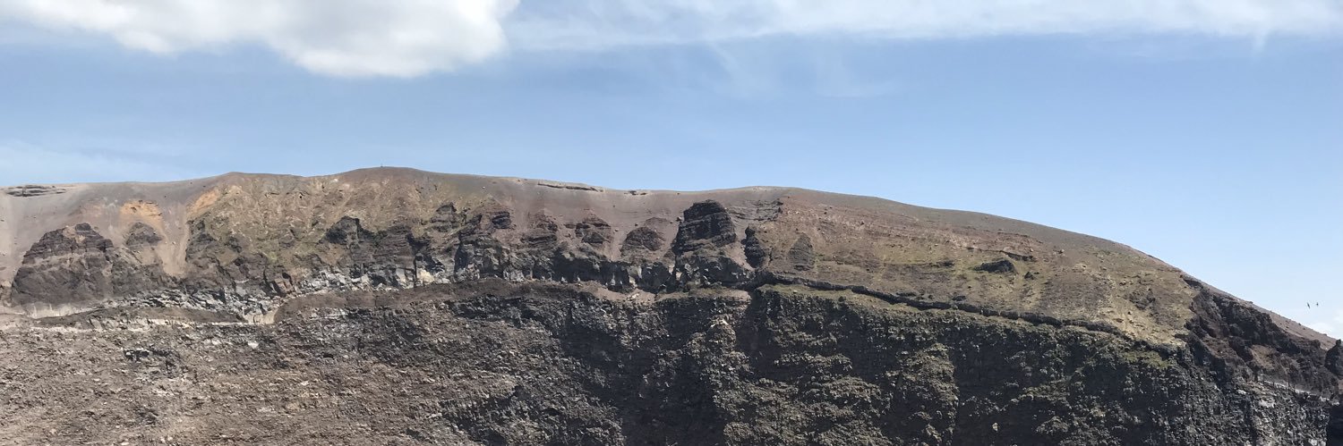 lizwarner__'s profile banner image