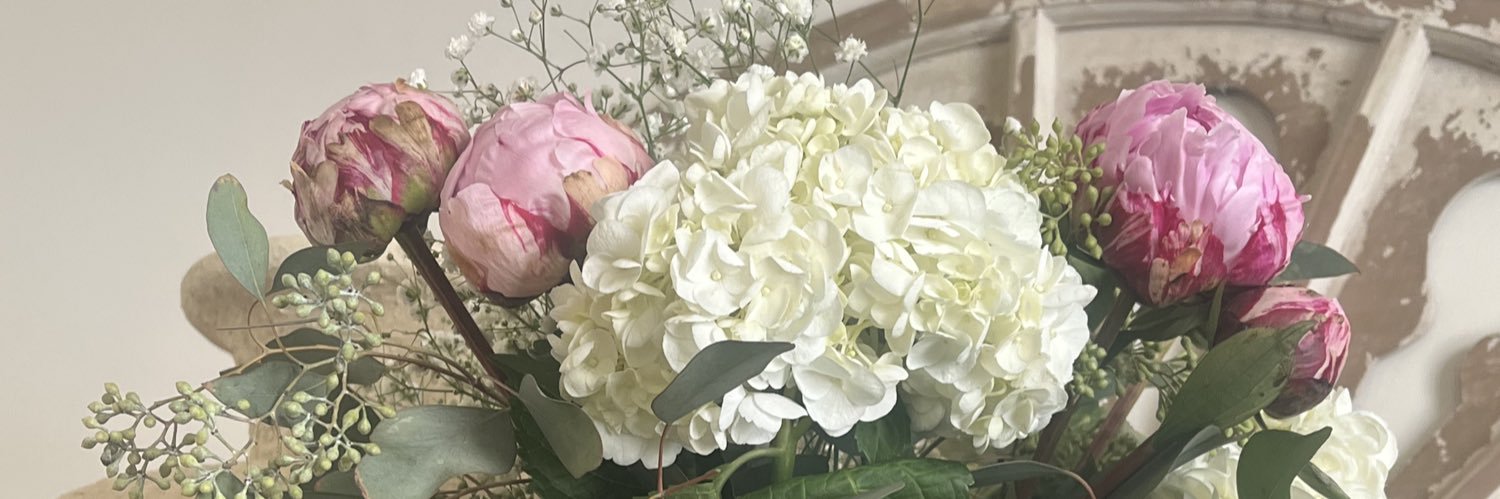 donna_dlk's profile banner image