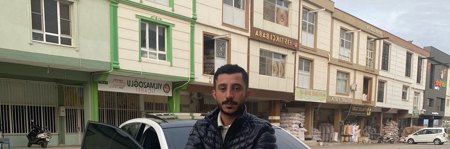guclueroglu27's profile banner image