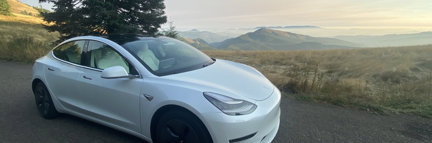 Sean_Ermer's profile banner image