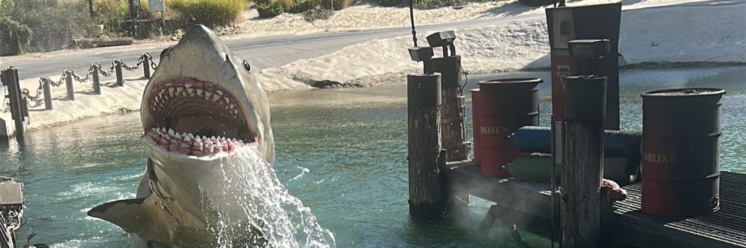 Chris Topher💙 banner