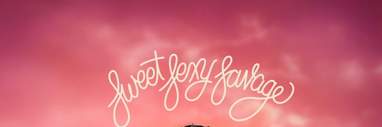 1naemoni's profile banner image