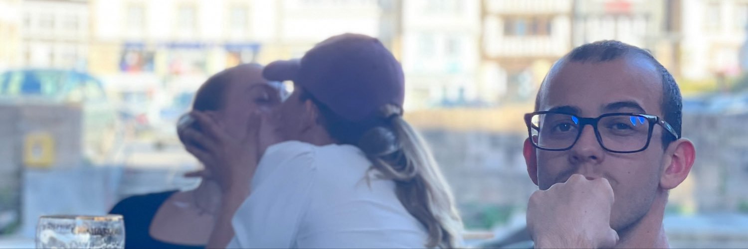 lauqrt's profile banner image