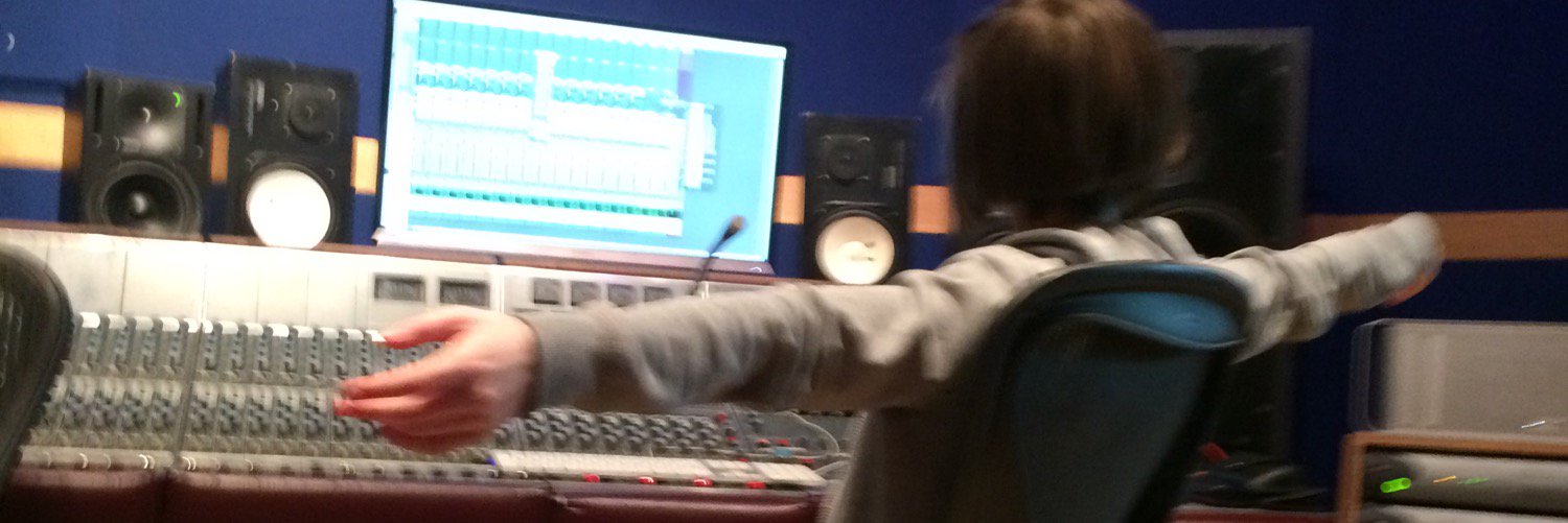 Maxine Cahill banner