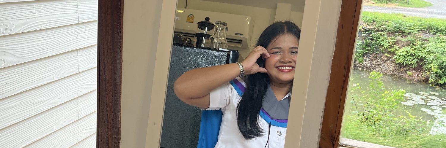 junieperrr's profile banner image