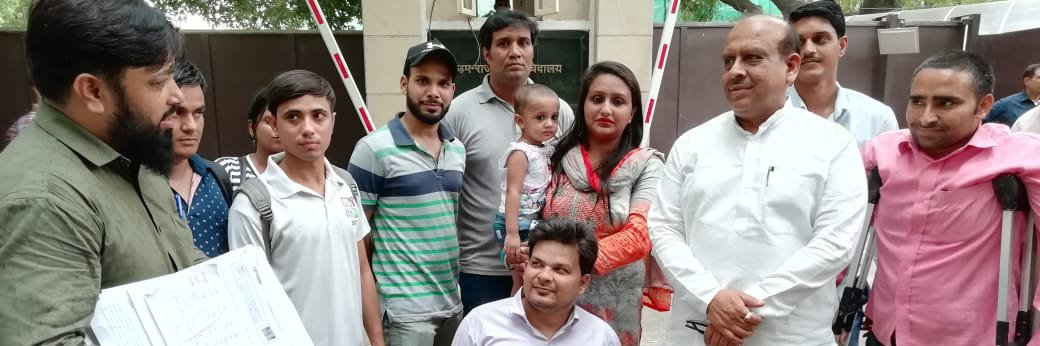 munazzashams220's profile banner image