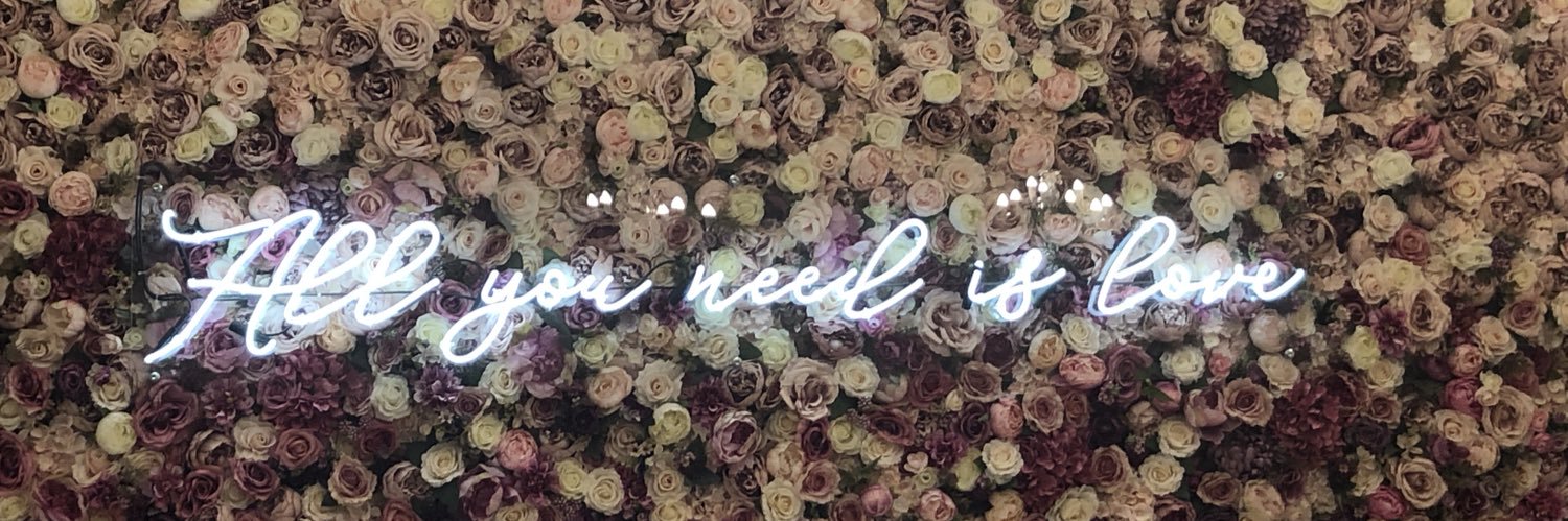 Ellie✨ banner
