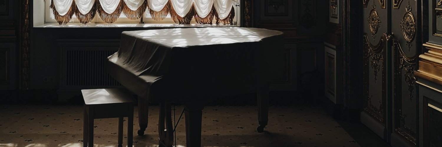 Linda Nightingale banner