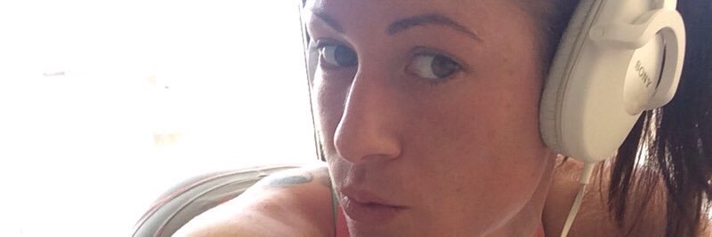 beatrizos26's profile banner image