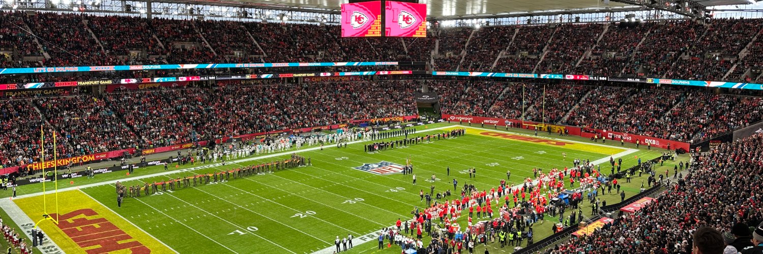 🅼🅰🅼🅸🅲🅷 🫶 🤌 , 🌻, 🏈, irrelevant banner