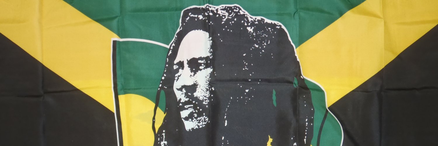 Alex Hale 🌒's banner