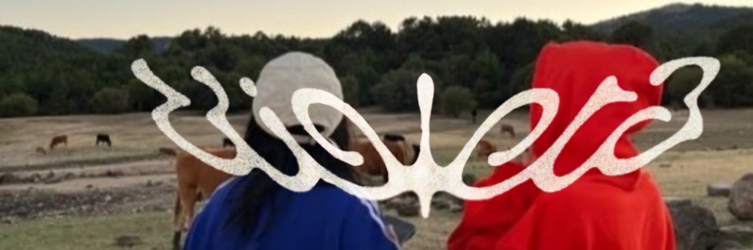 leireett's profile banner image