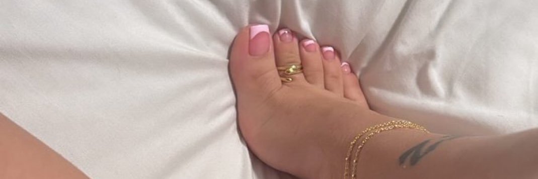 dessyssxy's profile banner image