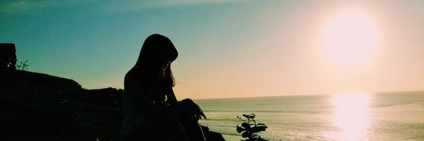 EssaVeron Profile Banner