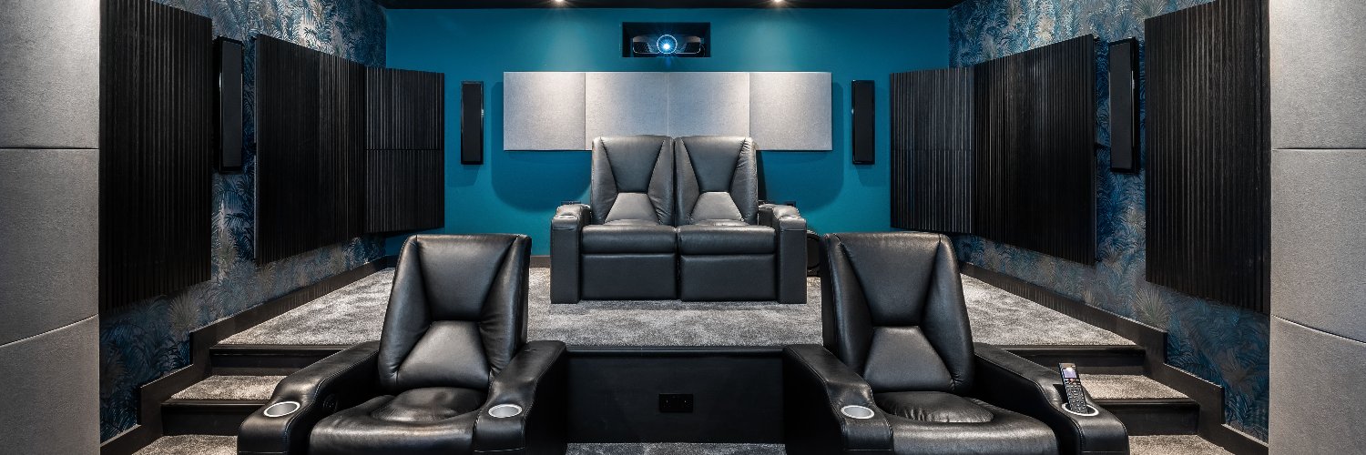 Q_cinemas's profile banner image