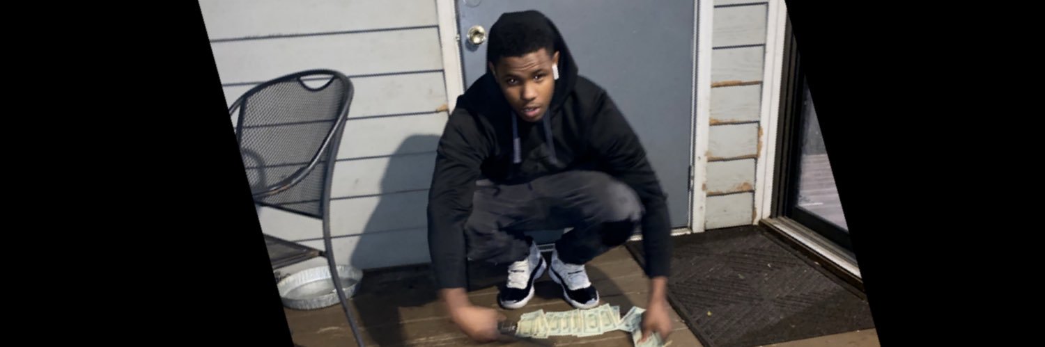Benjamin_Buckz's profile banner image