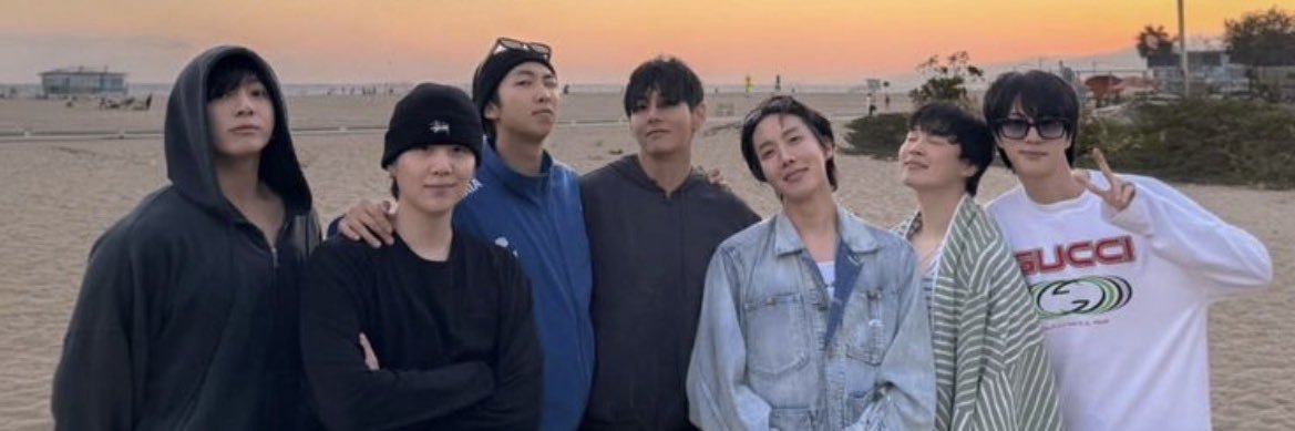 k_giftbox's profile banner image