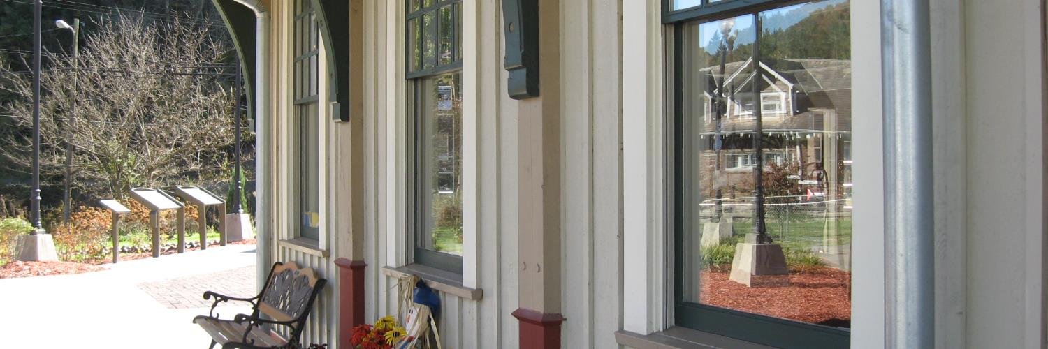 Christybaileywv's profile banner image