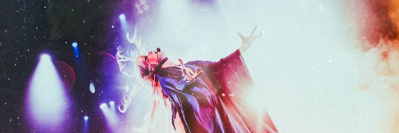 paulaemiles's profile banner image