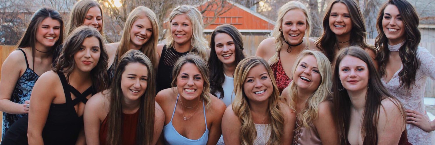Mackenzie1610's profile banner image