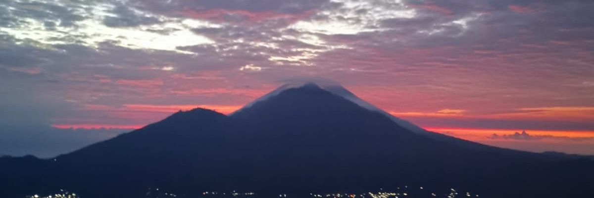 29Mariadaniela's profile banner image