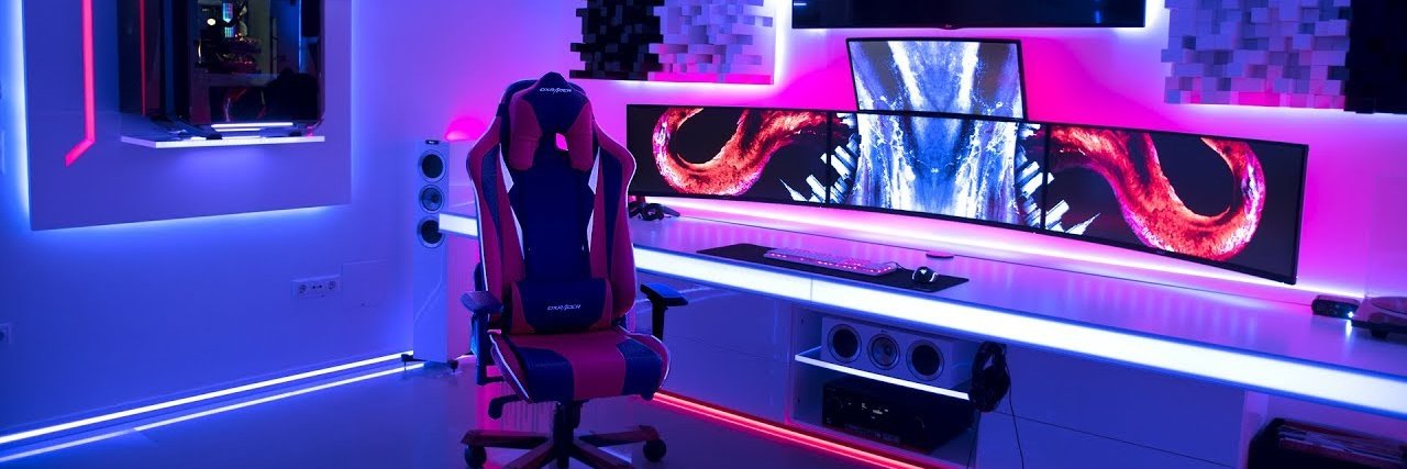 alex_saabye's profile banner image