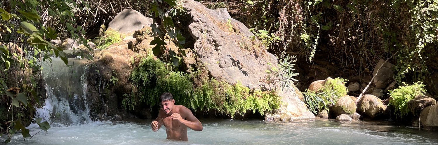 danlugo26's profile banner image