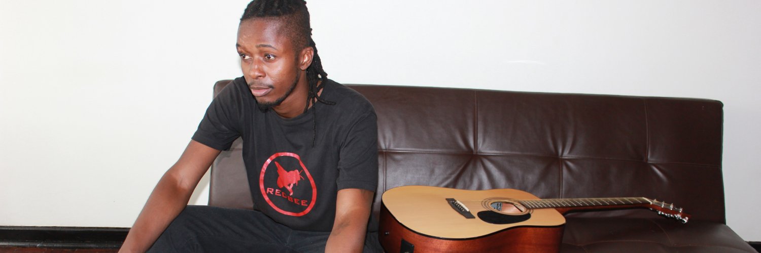 RedbeeZw's profile banner image