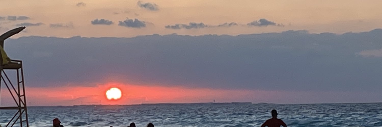 aquarianluna's profile banner image